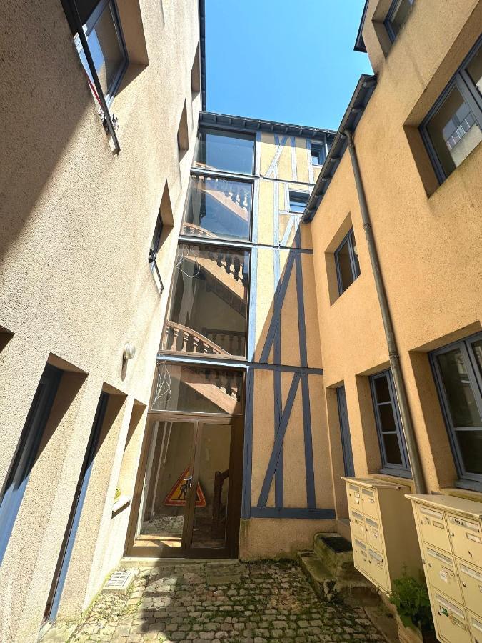 Appartement Vieux Mans Ле-Ман Экстерьер фото
